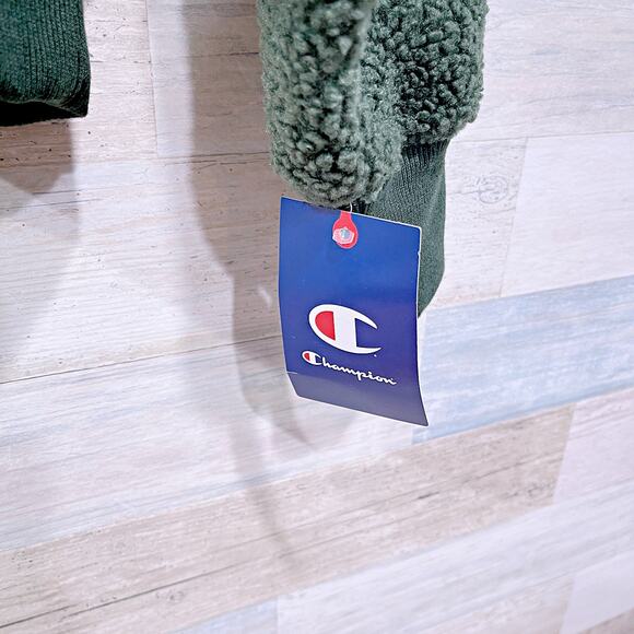 Champion UO Exclusive Teddy Fleece Sweatshirt Green Athleisure Mens Small - Picture 3 of 7